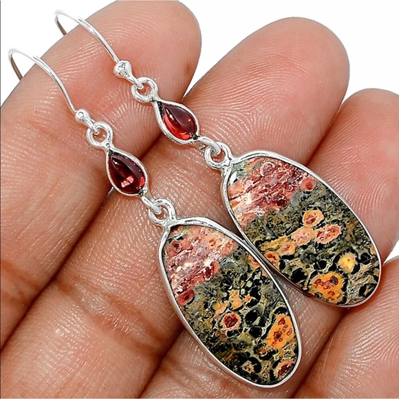 Jewelry - Beautiful quality leopard skin gemstone sterling silver earrings with Garnet